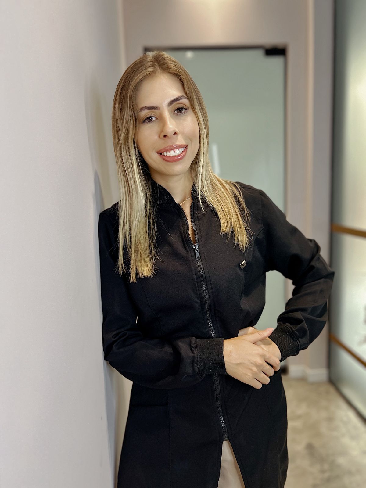 Mayara Ferreira, criadora do método de extensão de cílios